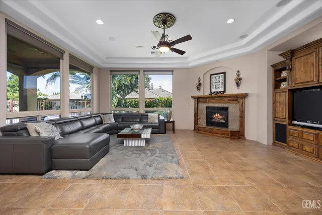 $999,000 | Undisclosed Address, Bakersfield, CA 93312