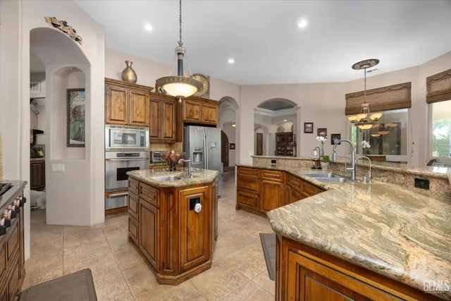 $999,000 | Undisclosed Address, Bakersfield, CA 93312