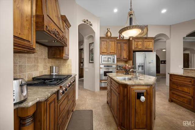 $999,000 | Undisclosed Address, Bakersfield, CA 93312