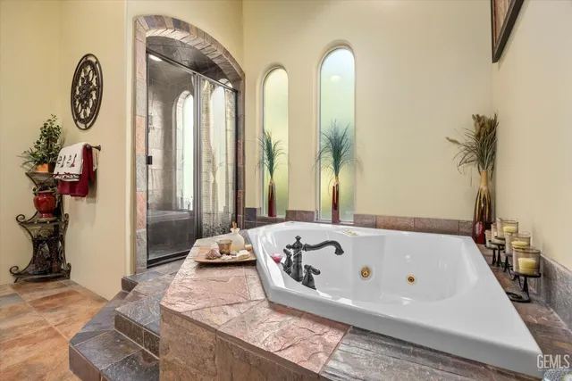 $999,000 | Undisclosed Address, Bakersfield, CA 93312