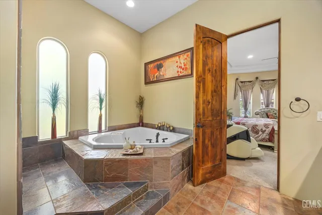 $999,000 | Undisclosed Address, Bakersfield, CA 93312