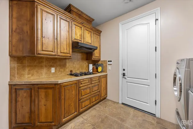 $999,000 | Undisclosed Address, Bakersfield, CA 93312