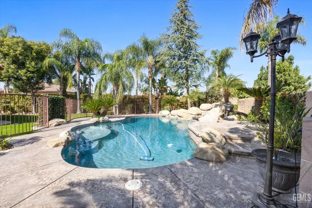 $999,000 | Undisclosed Address, Bakersfield, CA 93312