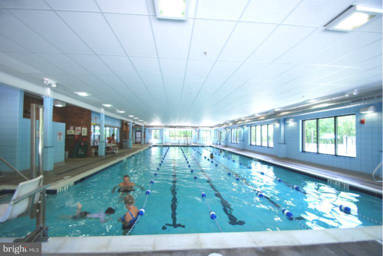 984 Riversedge Circle Annapolis, MD 21401 - Photo 12 of 14 a view of swimming pool