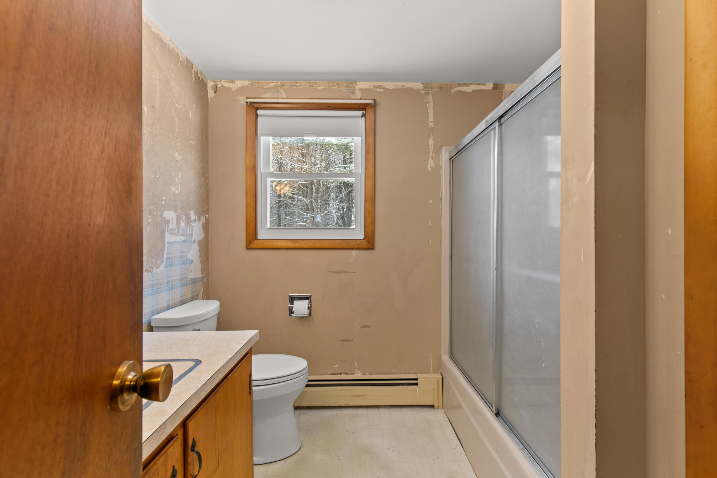 286 South High Street Bridgton, ME 04009 - Photo 11 of 27 286 s high st, bridgton-010