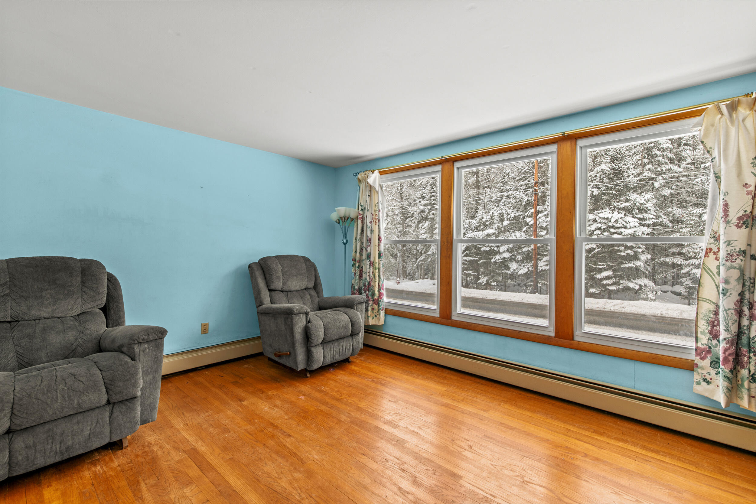 286 South High Street Bridgton, ME 04009 - Photo 8 of 27 286 s high st, bridgton-007