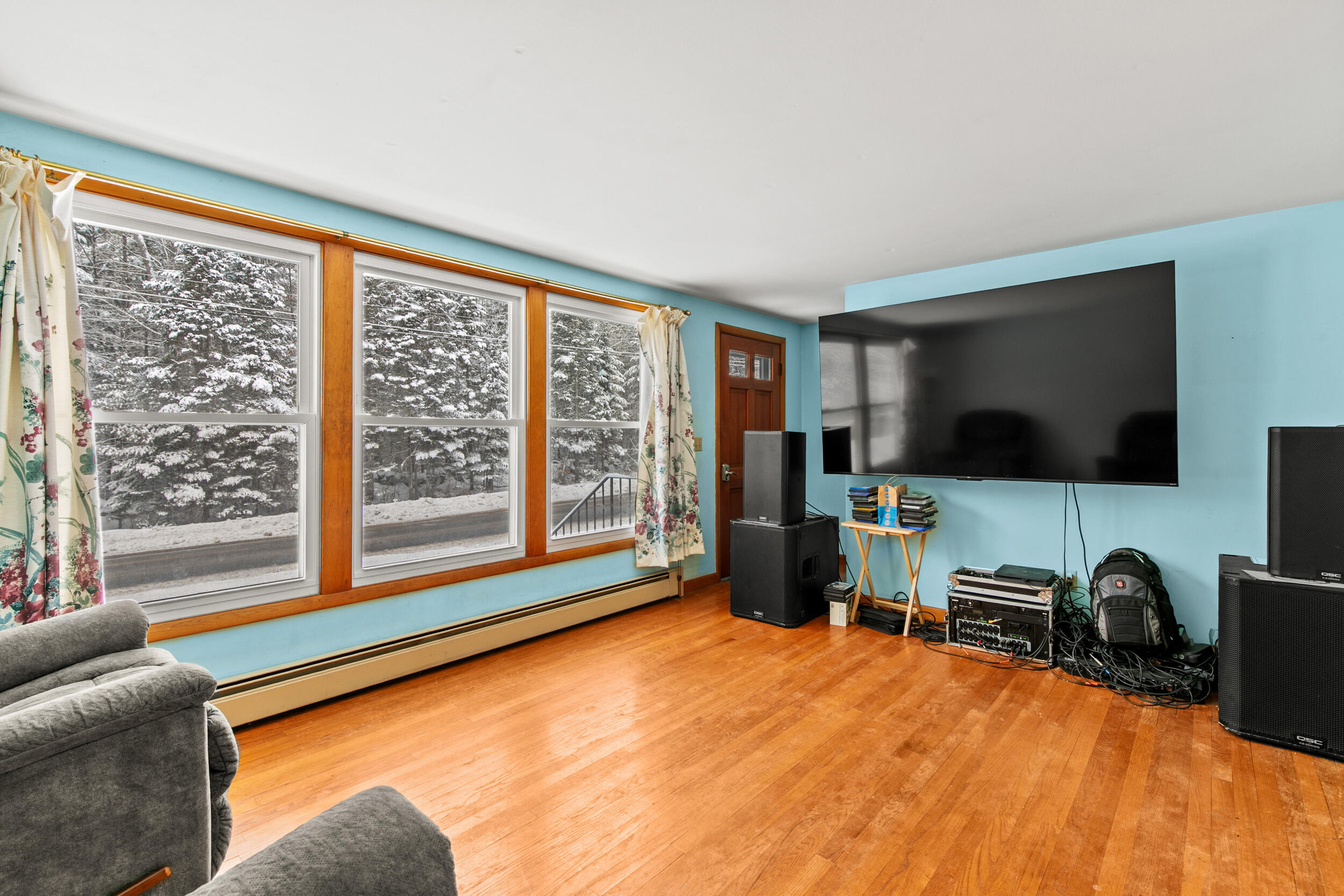 286 South High Street Bridgton, ME 04009 - Photo 10 of 27 286 s high st, bridgton-009