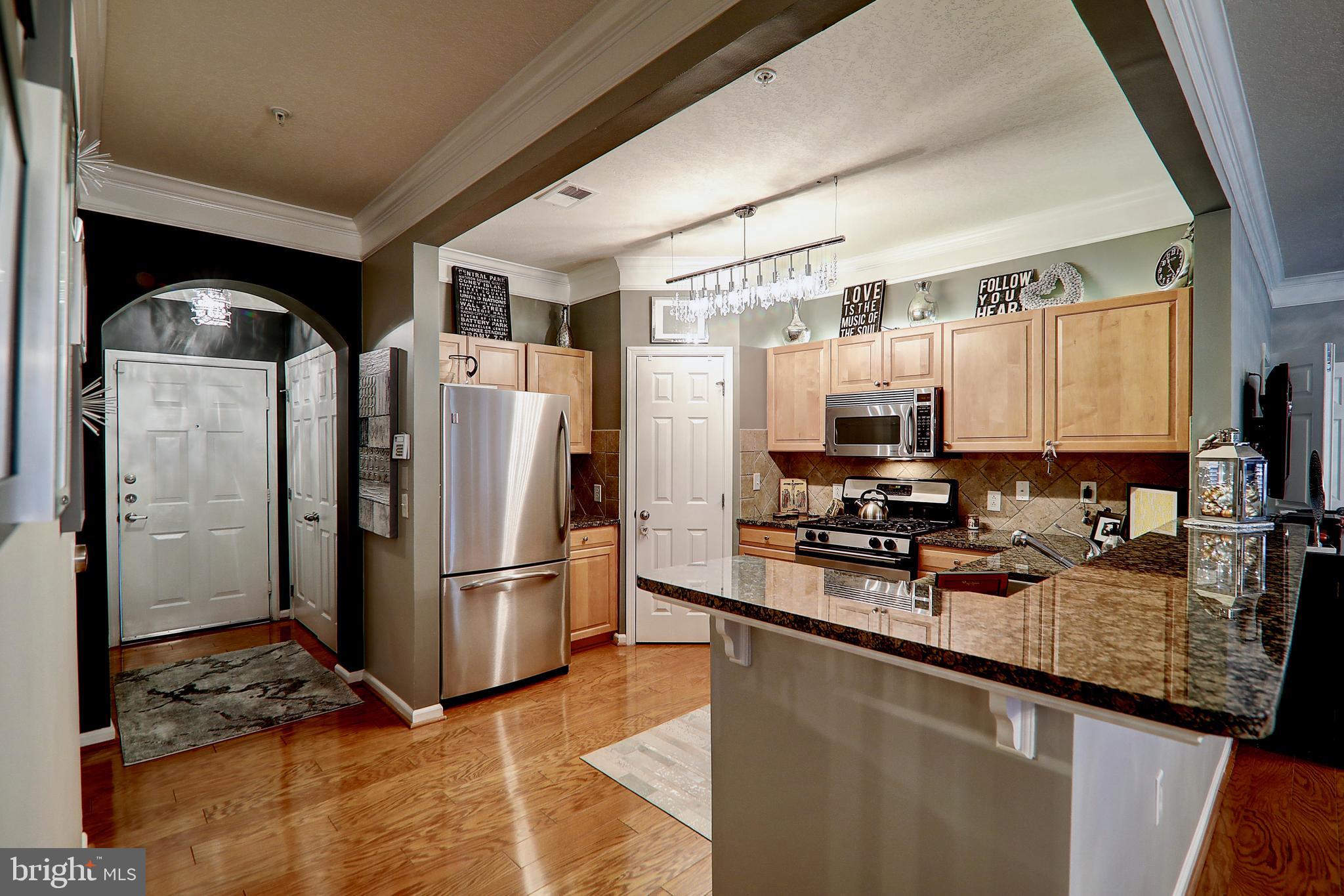 508 Sunset View Terrace Southeast, Unit 108 Leesburg, VA 20175 - Photo 4 of 27