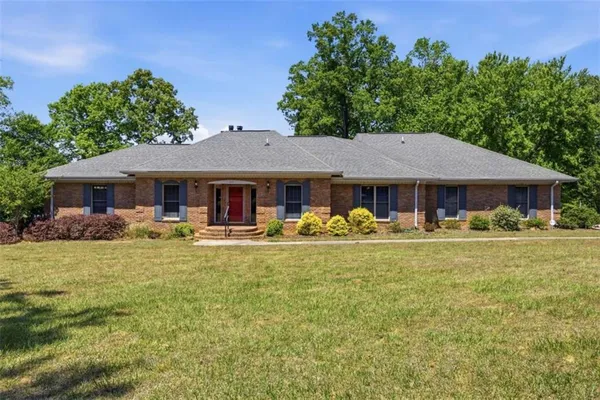 $465,000 | 111 Bear Creek Trail, Hampton, GA 30228