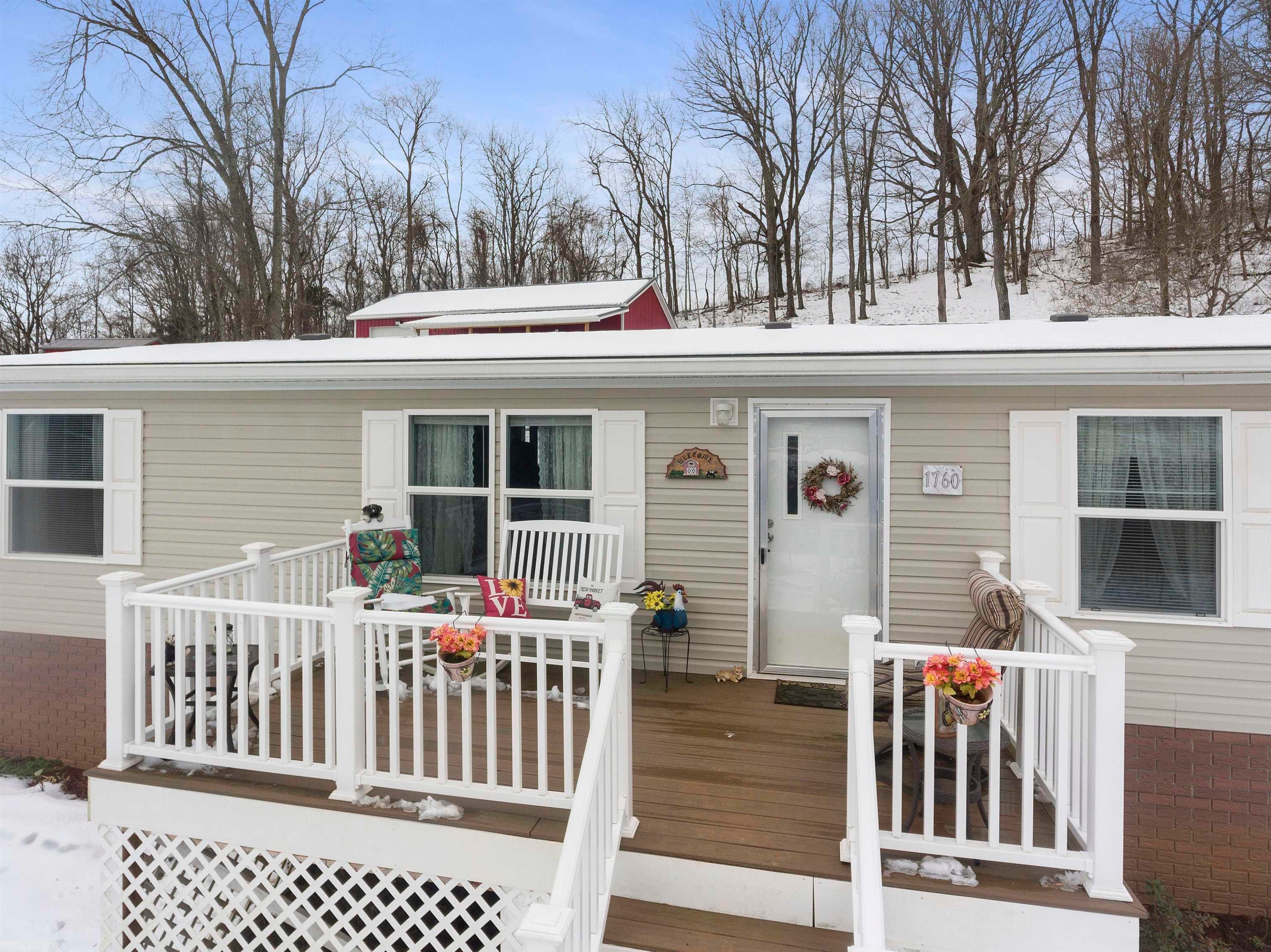1760 Spring Valley Road Staffordsville, VA 24167 - Photo 2 of 87 Gallery Image 2