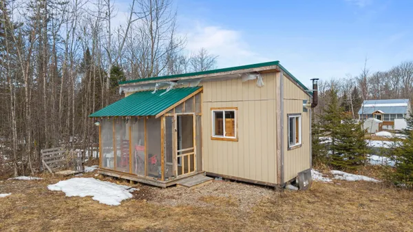 $70,000 | 3 New England Road, Abbot, ME 04406