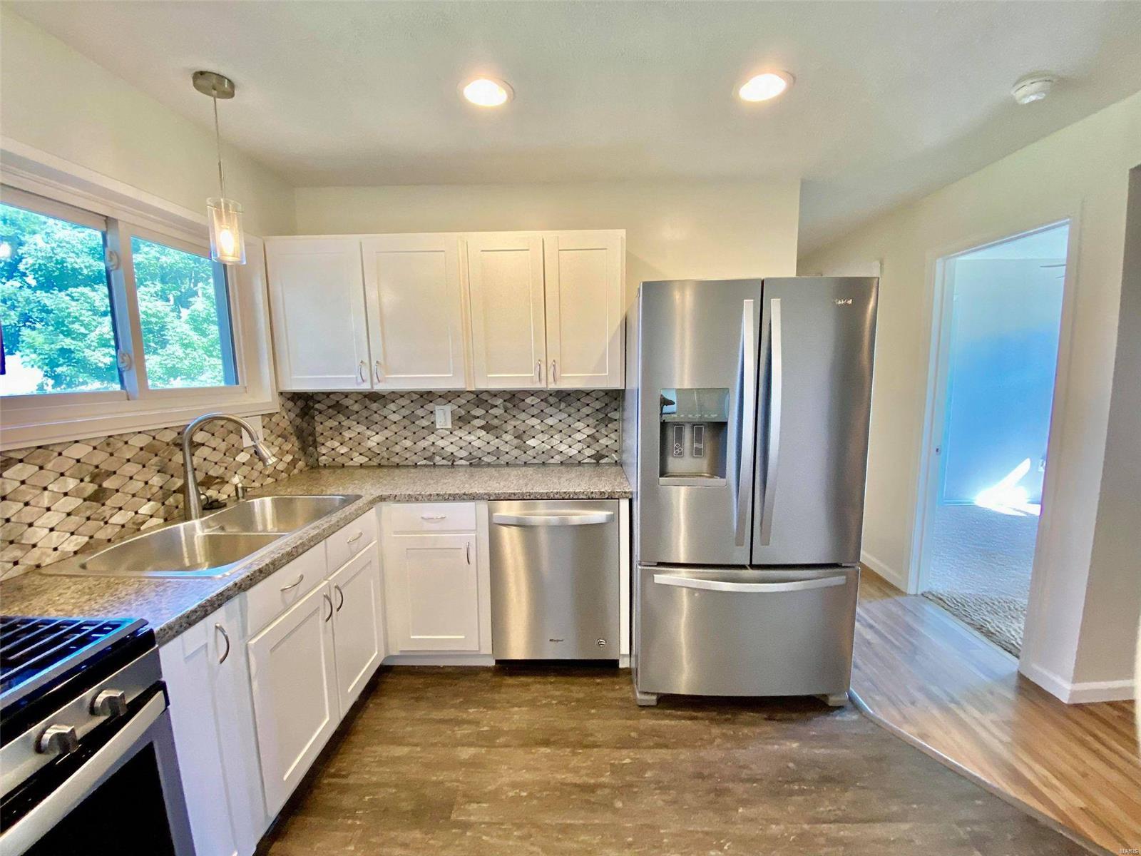 806 South Maple Brighton, IL 62012 - Photo 8 of 28