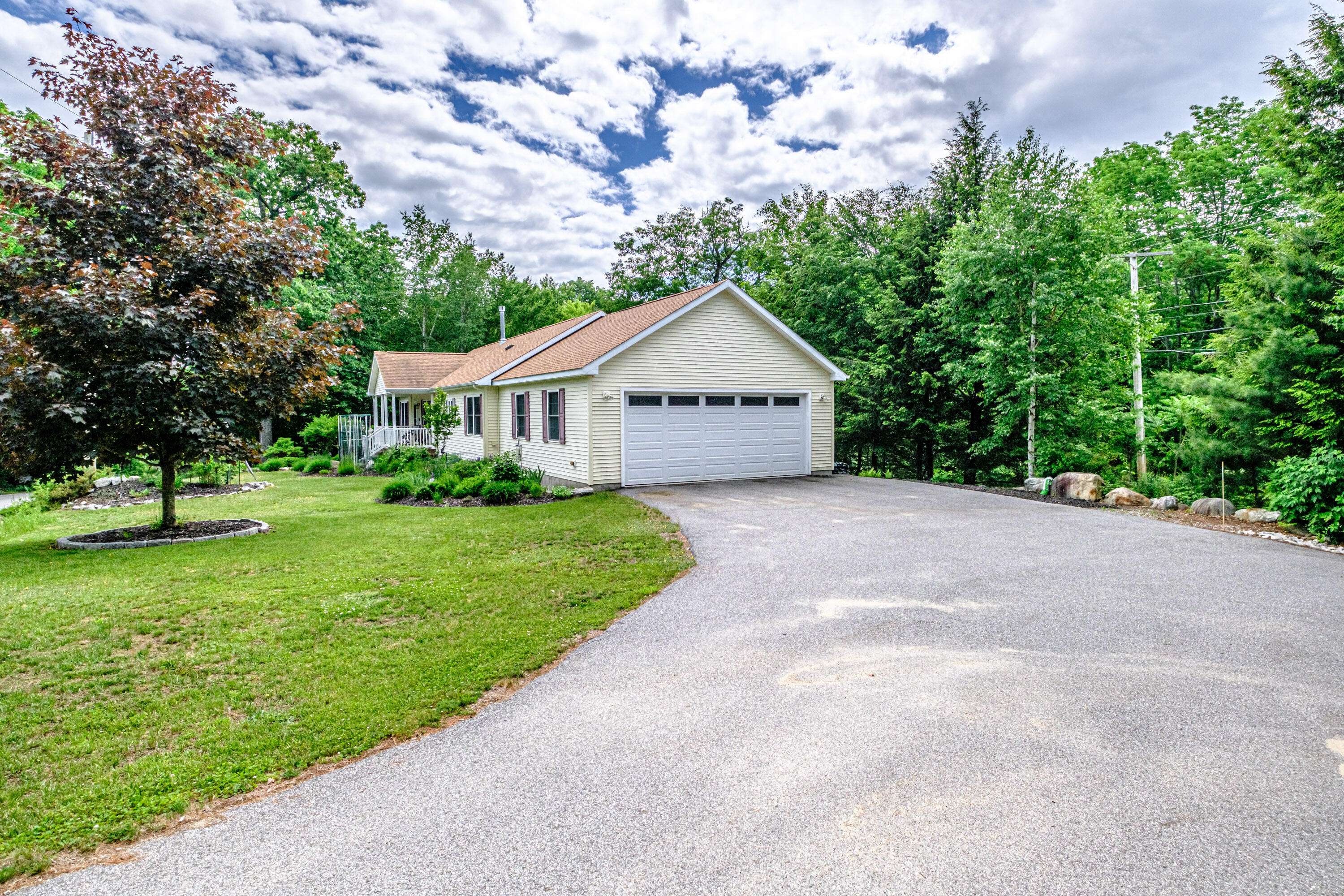 248 Hooper Ledge Road Paris, ME 04281 - Photo 9 of 51 Exterior garage