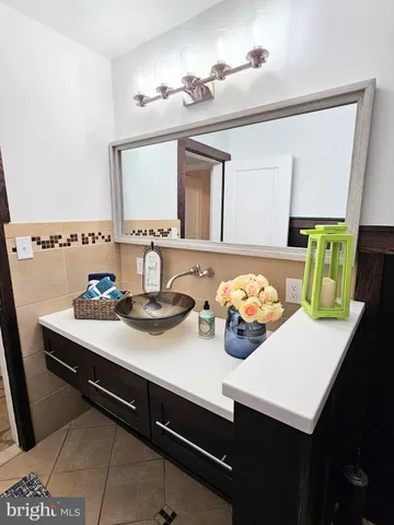 a black and white photo of a painting