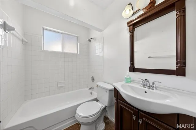 $149,900 | 12902 Vista Ridge Lane, St. Louis, MO 63138