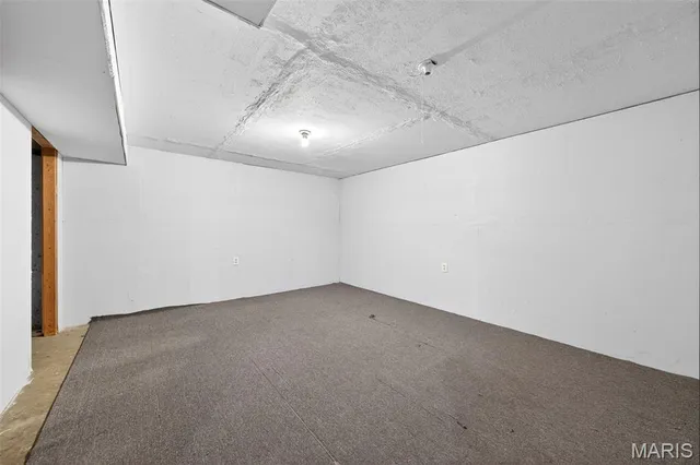 $149,900 | 12902 Vista Ridge Lane, St. Louis, MO 63138