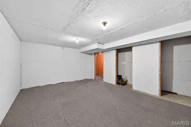 $149,900 | 12902 Vista Ridge Lane, St. Louis, MO 63138