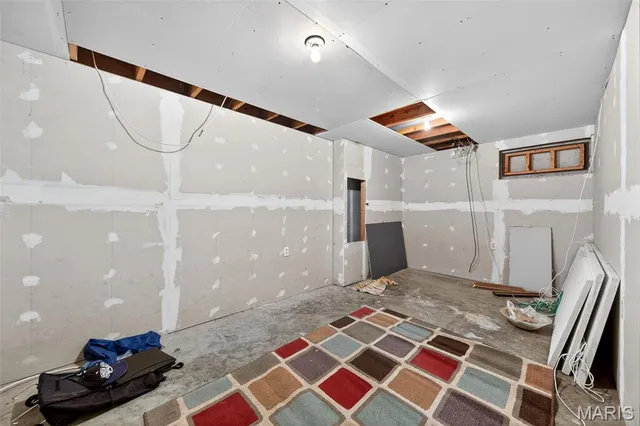 $149,900 | 12902 Vista Ridge Lane, St. Louis, MO 63138