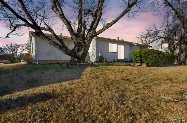 $149,900 | 12902 Vista Ridge Lane, St. Louis, MO 63138