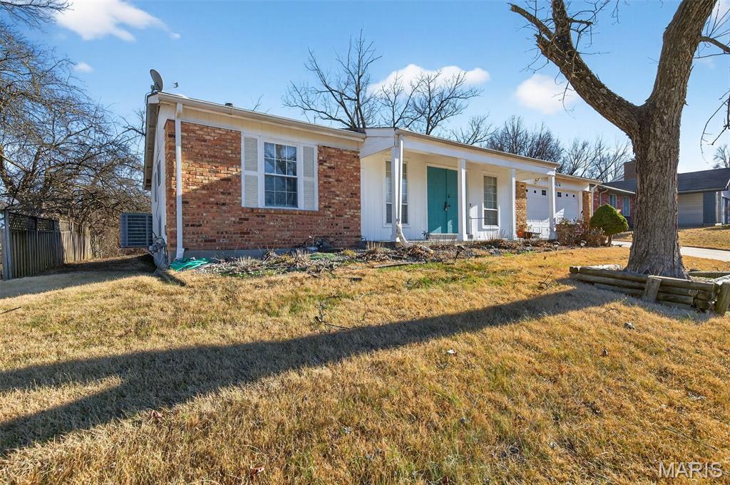 12902 Vista Ridge Lane St. Louis, MO 63138 - Photo 4 of 32