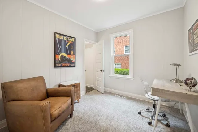 $3,500 | 2429 Central Street, Evanston, IL 60201