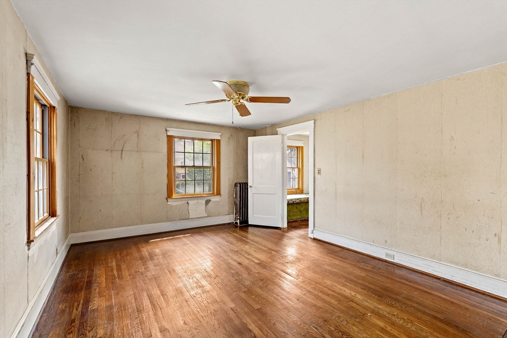60 Linden Road Melrose, MA 02176 - Photo 17 of 40
