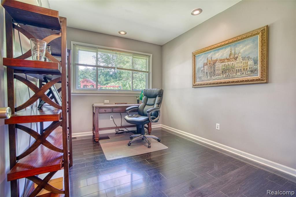 949 Homestead Court Rochester Hills, MI 48309 - Photo 17 of 39