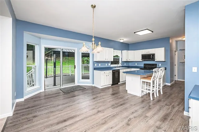 $390,000 | 17234 Hilltop Ridge Drive, Eureka, MO 63025