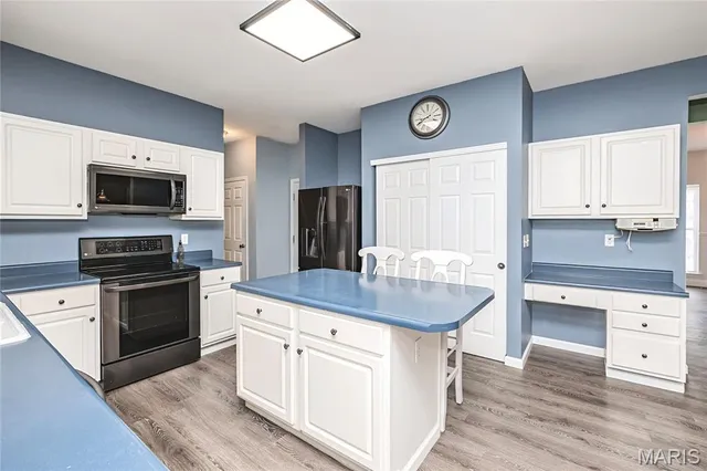 $390,000 | 17234 Hilltop Ridge Drive, Eureka, MO 63025