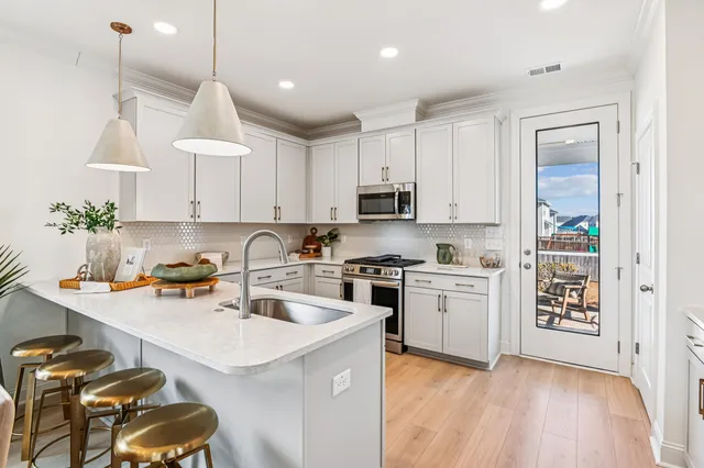 $460,000 | 455 Eagleview Drive, Moncks Corner, SC 29461