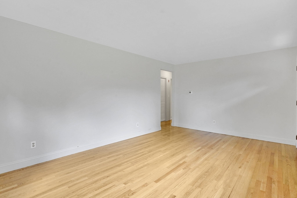 250 Old Lyman Road Chicopee, MA 01020 - Photo 12 of 38