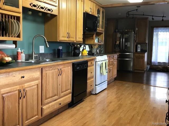 3318 West Dodge Road Clio, MI 48420 - Photo 5 of 26 06_IMG_4891.jpg