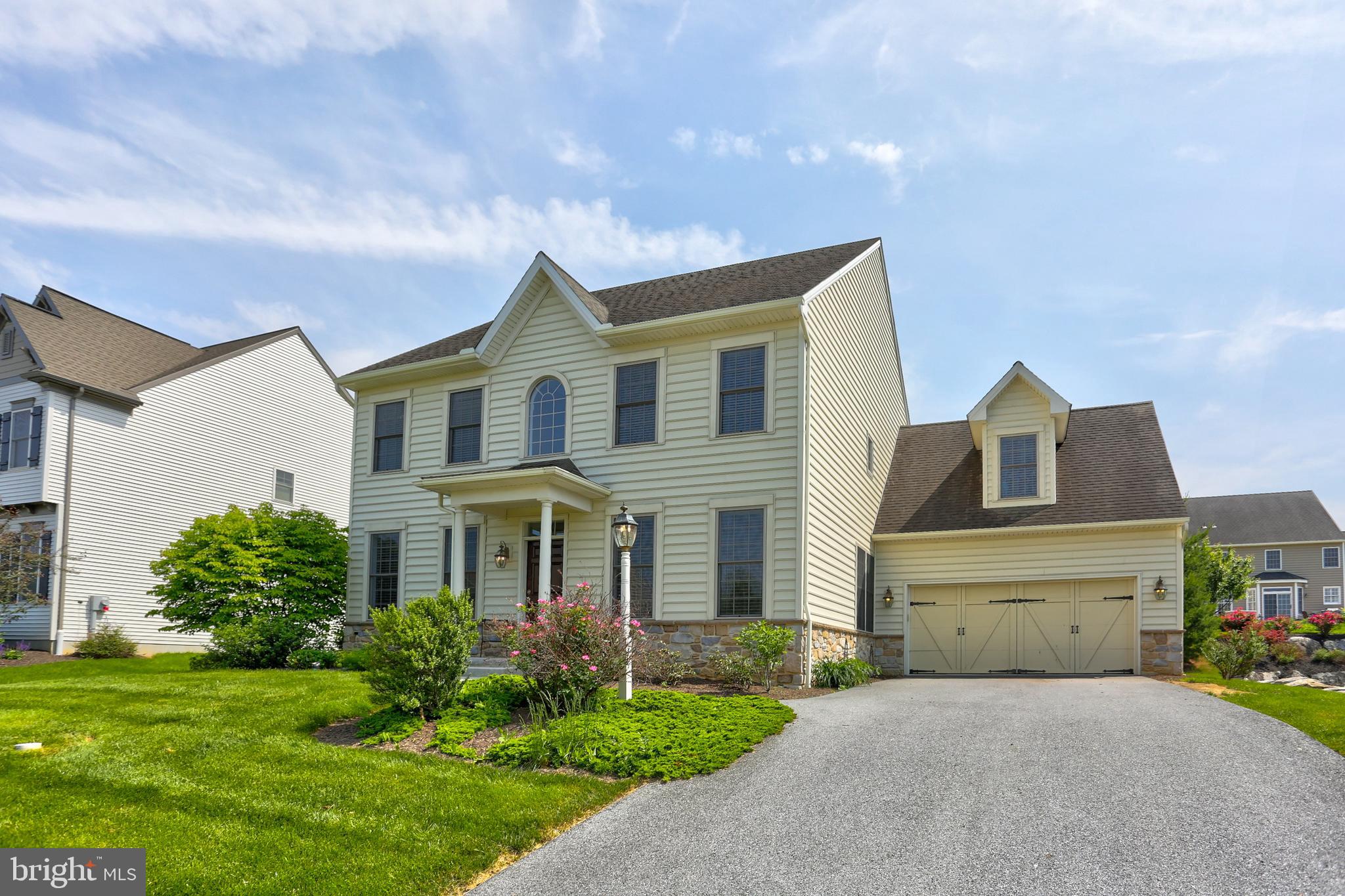320 Bowyer Lane Lititz, PA 17543 - Photo 3 of 48
