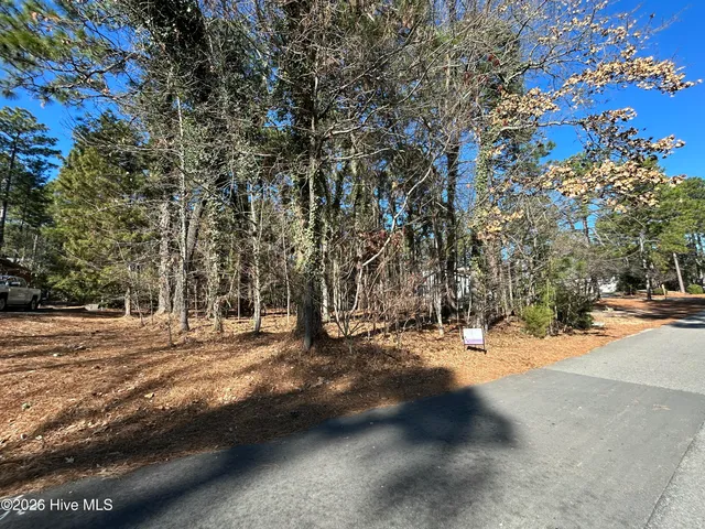 $125,000 | 615 Lake Forest Drive Southeast, Pinehurst, NC 28374
