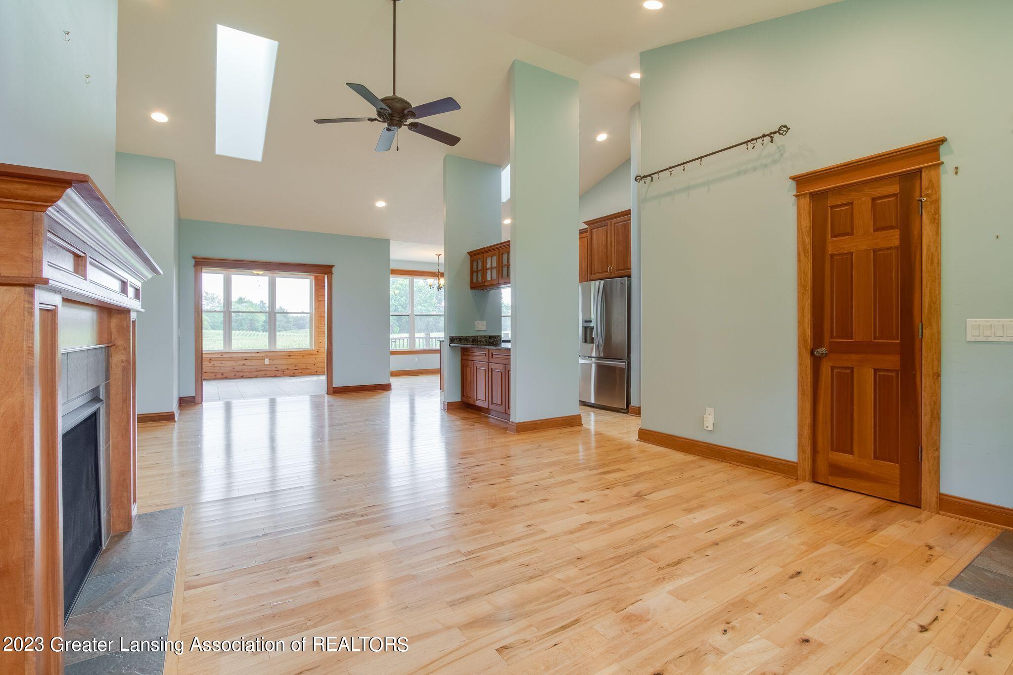4600 East Clark Road Bath, MI 48808 - Photo 10 of 37 Living Room