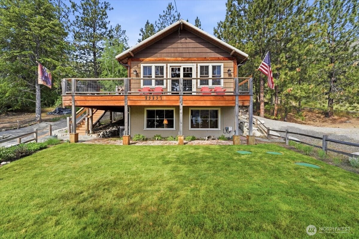 15137 South Lakeshore Road Chelan, WA 98816 - Photo 9 of 40