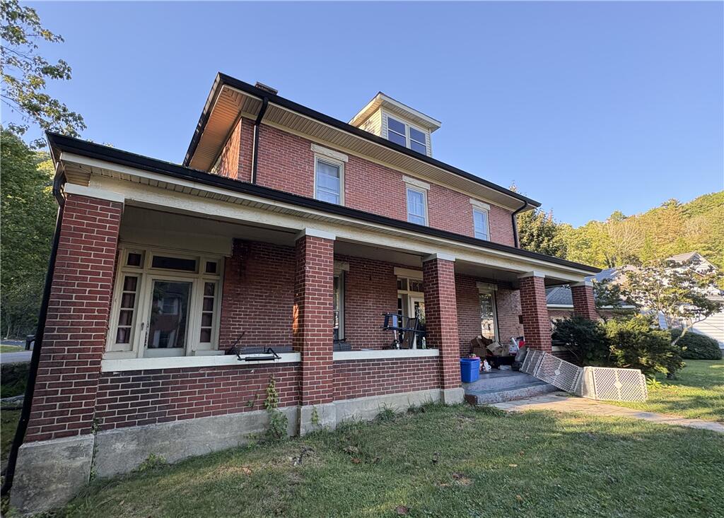 920 Ridge Avenue Northwest Norton, VA 24273 - Photo 1 of 14 Gallery Image 1