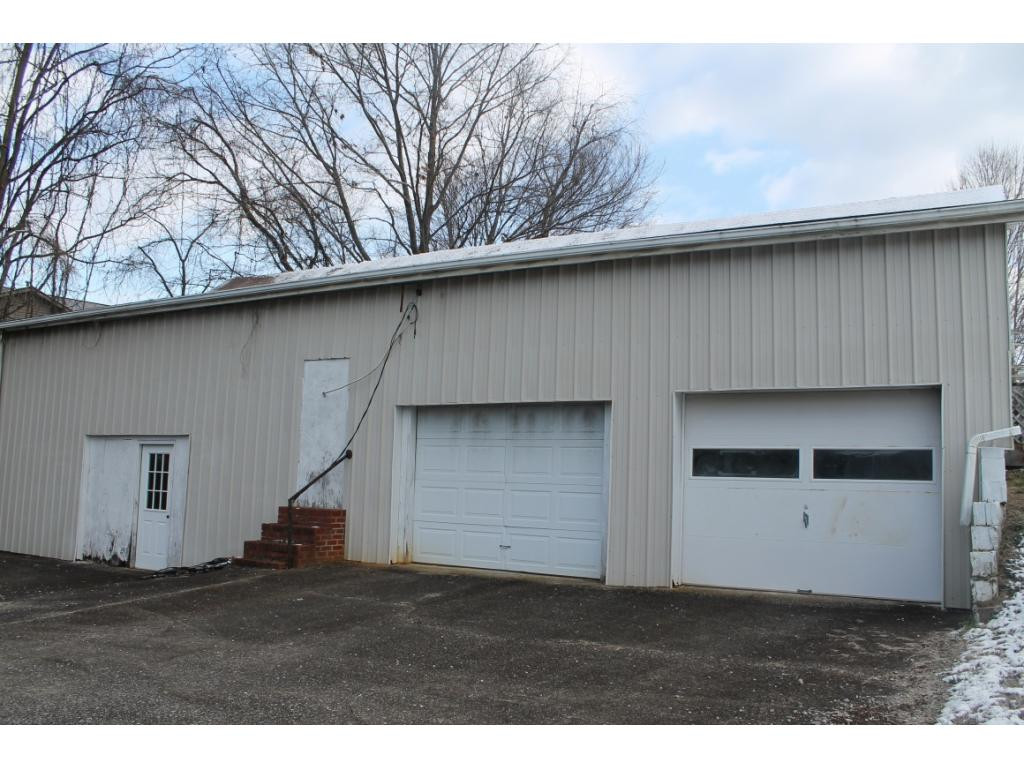 391 North Rufe Taylor Road Greeneville, TN 37745 - Photo 11 of 17 Photo 11