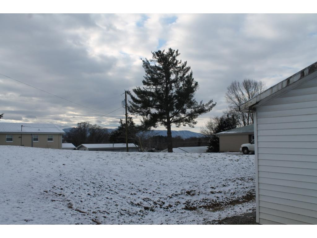 391 North Rufe Taylor Road Greeneville, TN 37745 - Photo 6 of 17 Photo 6