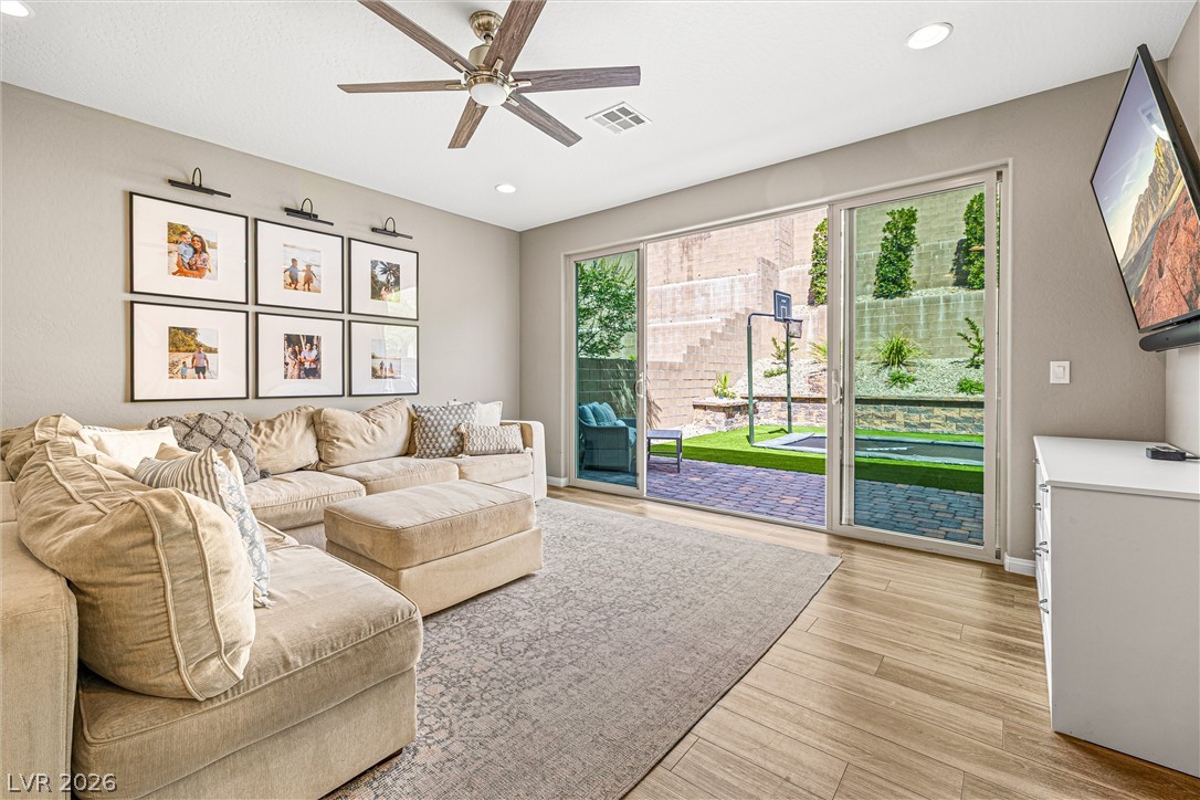 12537 Lylan Ridge Street Las Vegas, NV 89138 - Photo 8 of 40