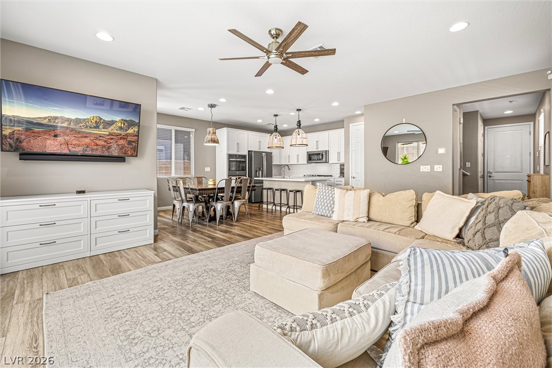 12537 Lylan Ridge Street Las Vegas, NV 89138 - Photo 9 of 40