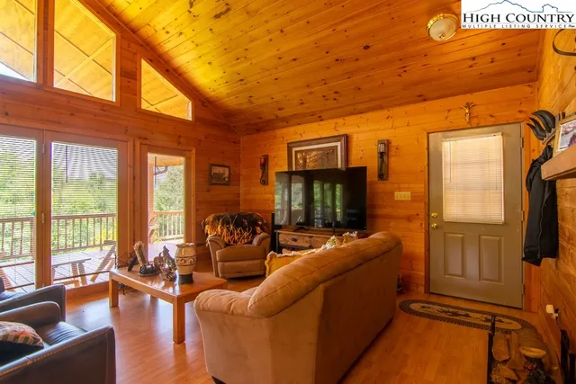 $320,000 | 40 Yuri Lane, Piney Creek, NC 28663