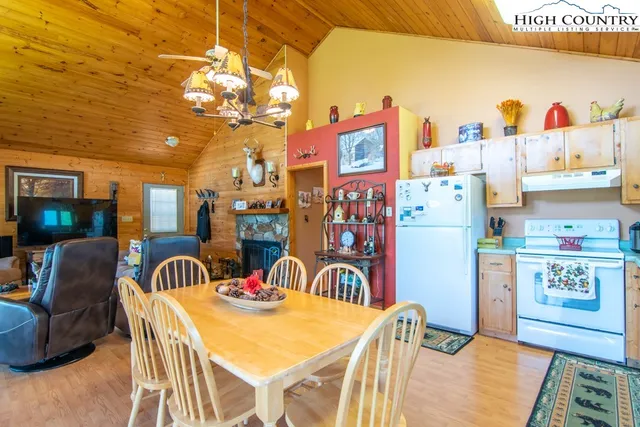 $320,000 | 40 Yuri Lane, Piney Creek, NC 28663