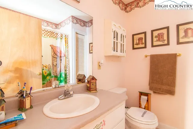 $320,000 | 40 Yuri Lane, Piney Creek, NC 28663