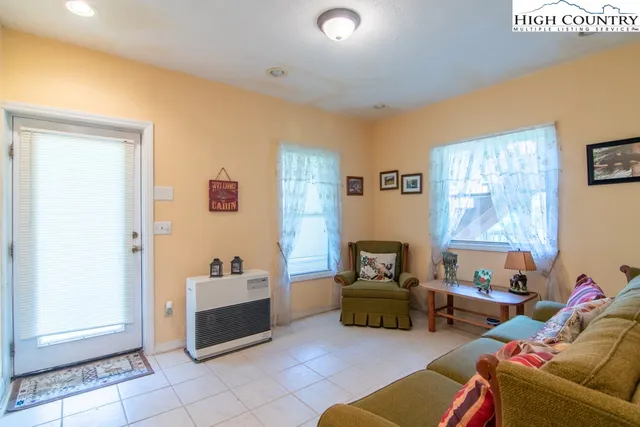 $320,000 | 40 Yuri Lane, Piney Creek, NC 28663