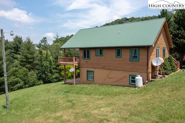 $320,000 | 40 Yuri Lane, Piney Creek, NC 28663