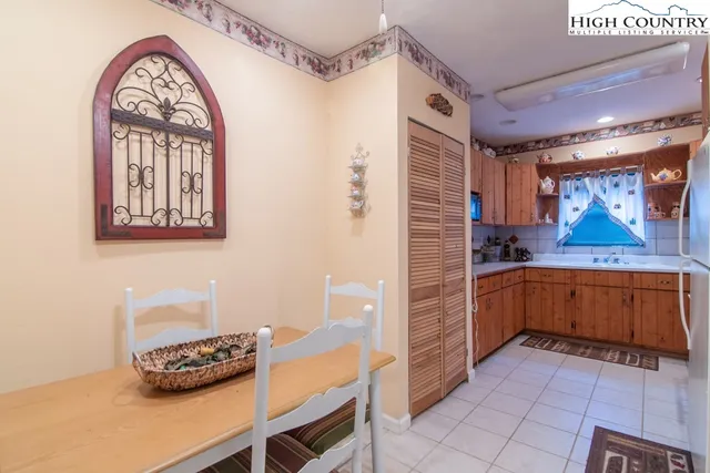 $320,000 | 40 Yuri Lane, Piney Creek, NC 28663