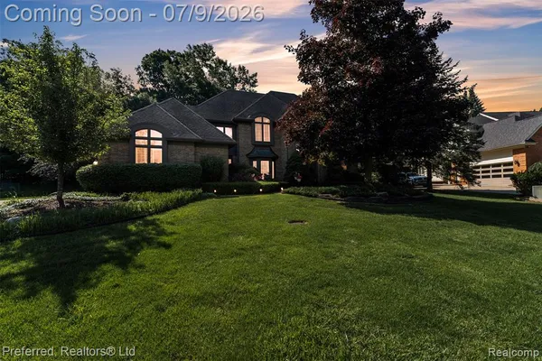 $775,000 | 17649 Rolling Woods Circle, Northville, MI 48168