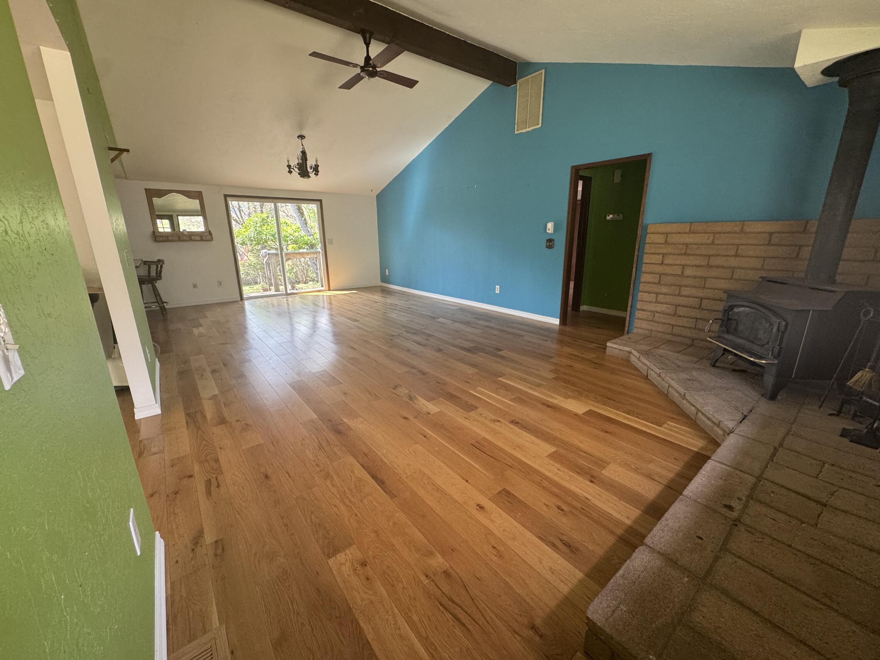 15 Twin Oaks Road Jacksonville, OR 97530 - Photo 9 of 26