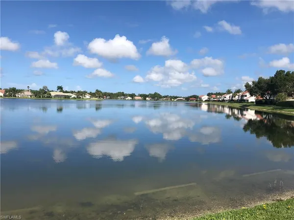 $3,900 | 685 Windsor Square, Unit 101, Naples, FL 34104